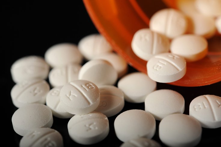Opioid doctor medical license