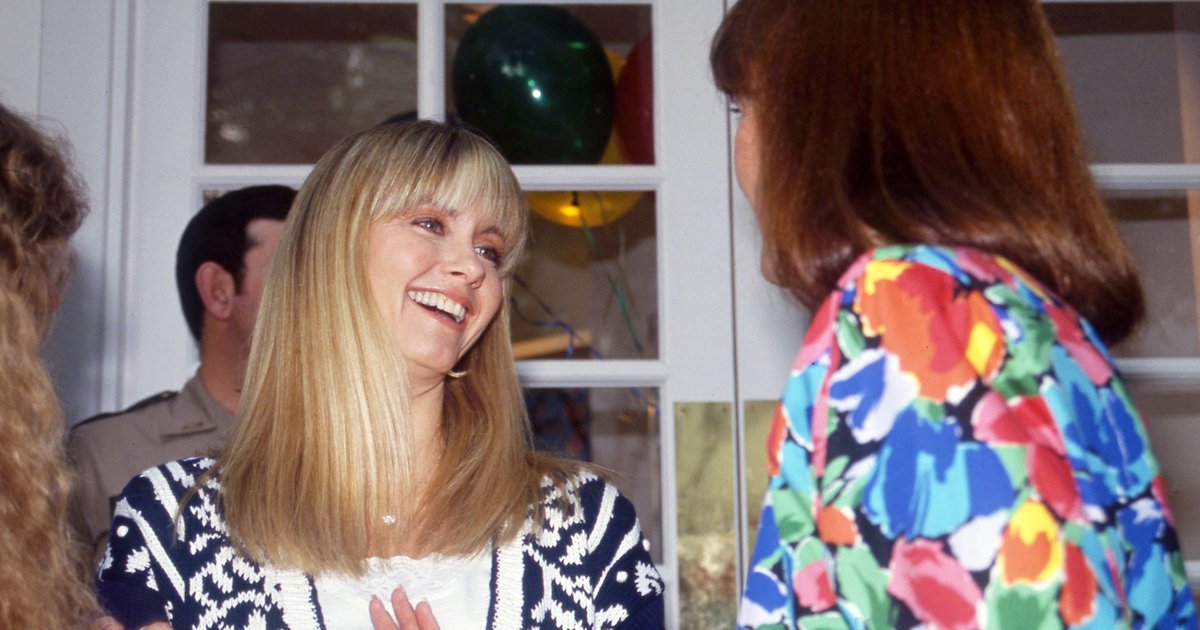 Olivia Newton-John, 'Grease' star and 'Physical' singer, dies at 73 - Vimarsana News