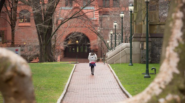 Philly colleges COVID-19 vaccine mandate