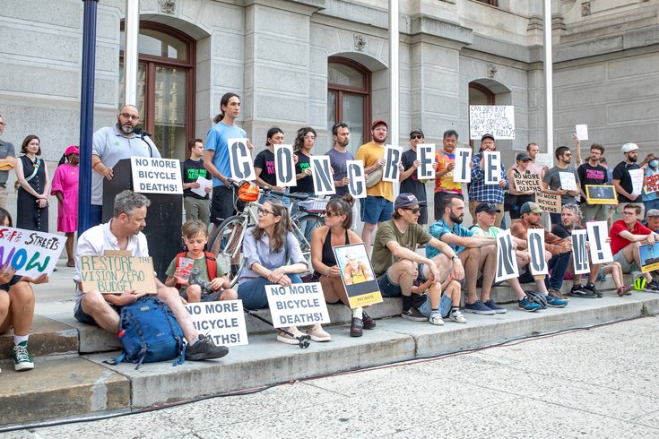 Bicycle Petition City Hall