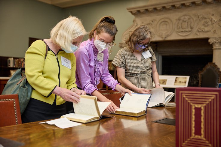 Mütter Museum historical library open to public