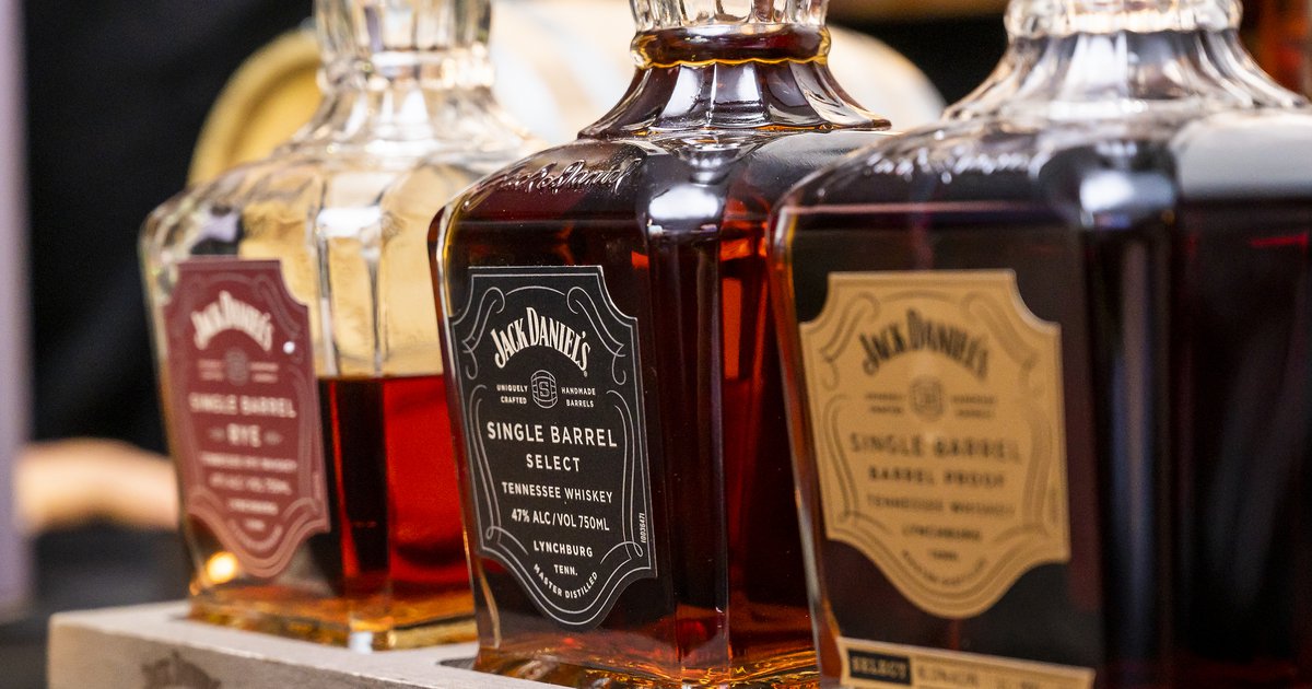 Whiskey Bonanza, annual tasting event at The Twisted Tail, returns this September for Bourbon Heritage Month - Vimarsana News