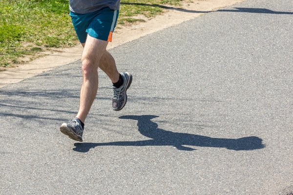 Stock_Carroll - Running on the Schuylkill River Trail in Philadelphia.