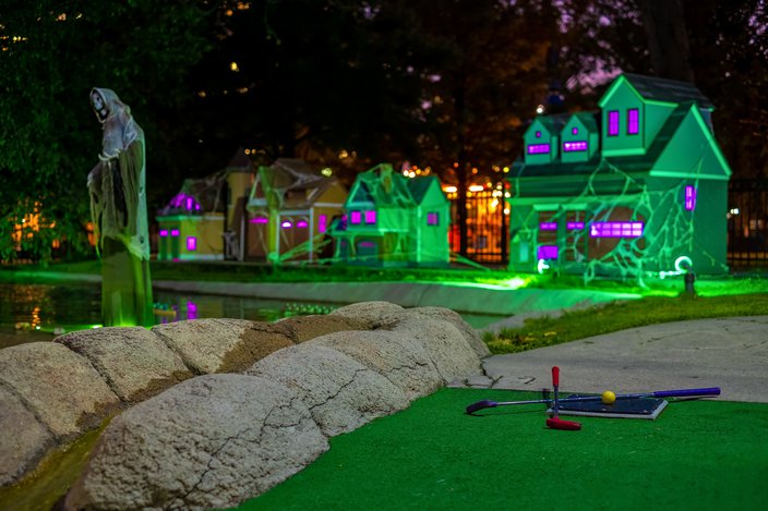 Franklin Square Spooky Mini Golf dark