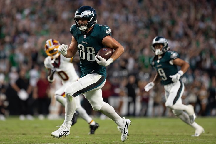 Eagles-Commanders-Dallas-Goedert-2_091426