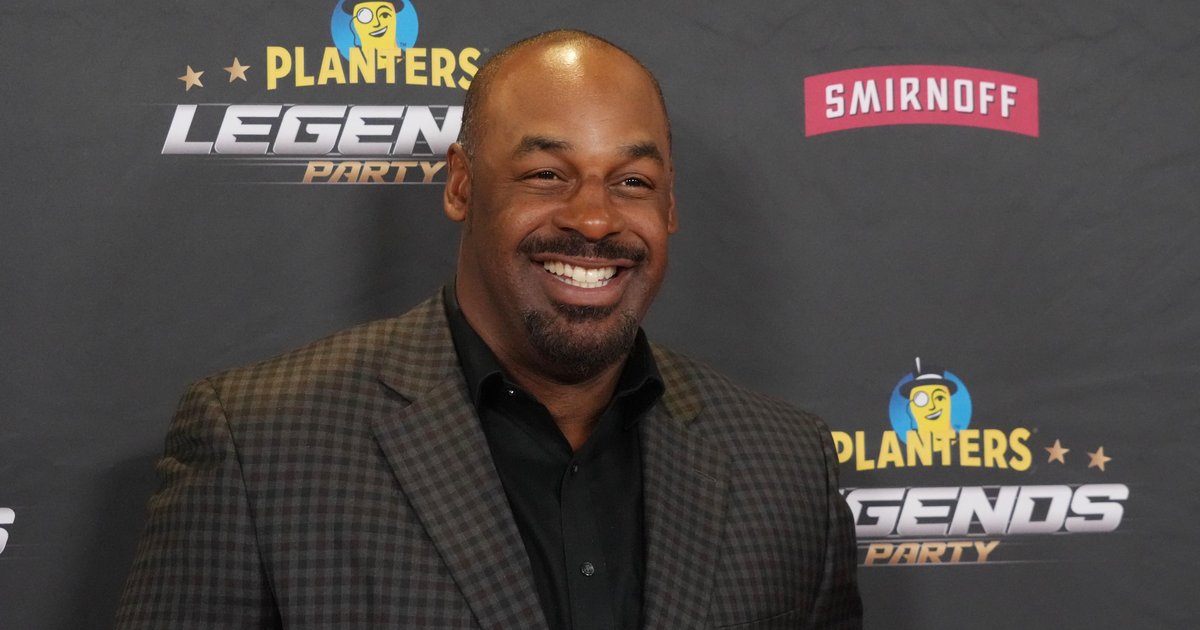 Donovan McNabb to host NFL podcast on right-wing site OutKick