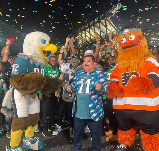 Guillermo, of 'Jimmy Kimmel Live,' tailgated with Eagles fans Monday night