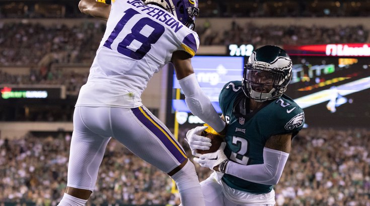 Eagles dominate Vikings, 24-7