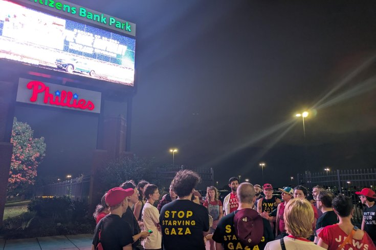 Palestine protesters Phillies