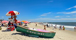 1000x650_Cape-May-Beach_COPYRIGHT_HoneyTrek_20240624_130819-Edit.jpg