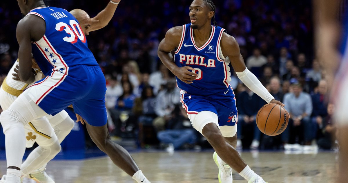 James credits Maxey for Philly move