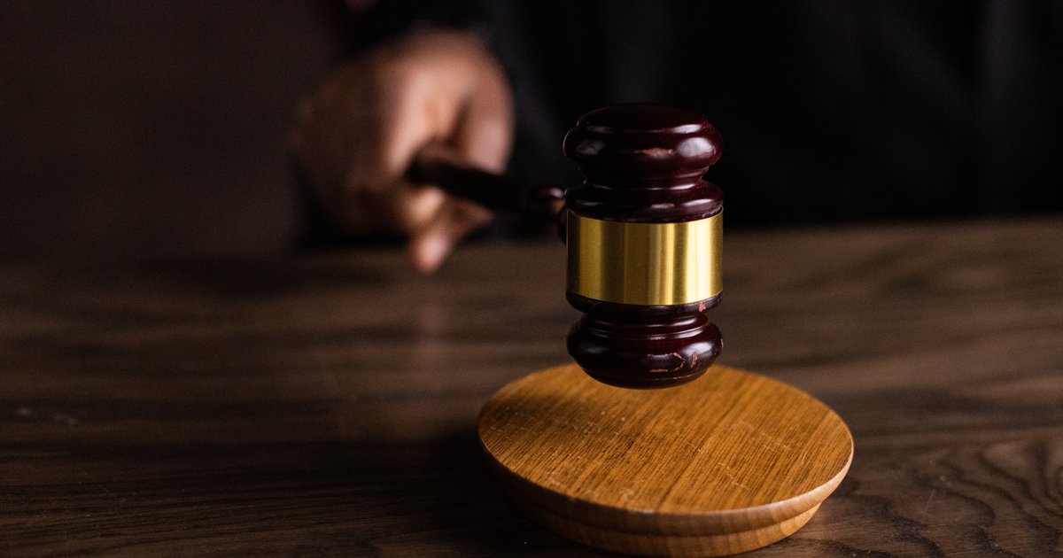 ER docs consider disavowing a legal defense often used by police - Vimarsana News