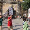 Art museum workers end strike