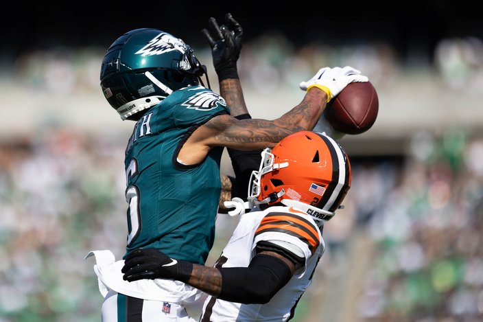 101324_Eagles_DeVonta Smith-3773.jpg