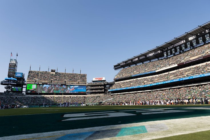 101324_Eagles_Lincoln Financial Field-4095.jpg