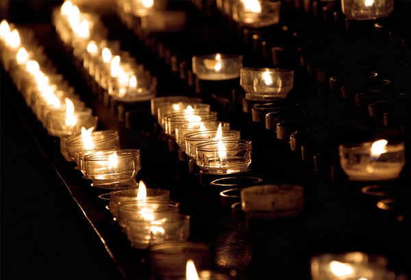 10162018_candles_unsplash