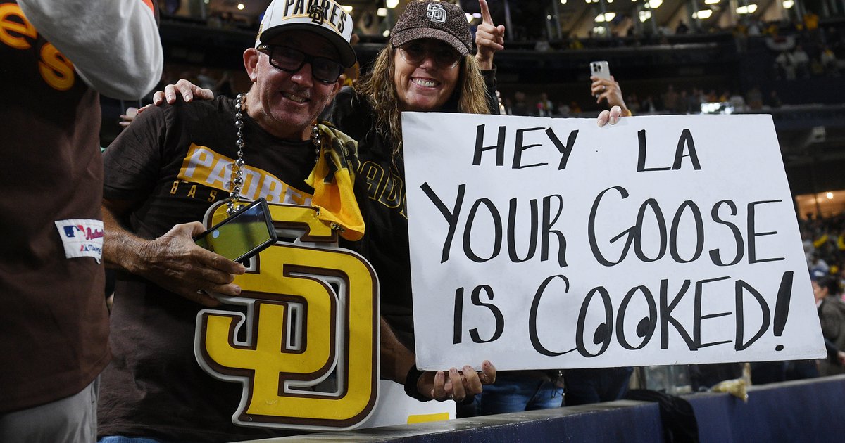 San Diego Sports: Padres versus Chargers. Similar and Differences