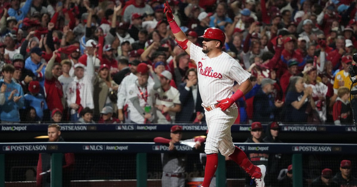Phillies' Kyle Schwarber is an All-Star teammate too