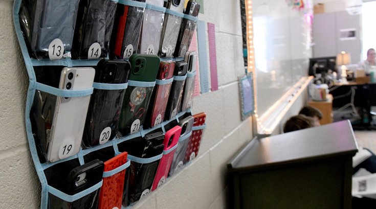 School Cellphone ban