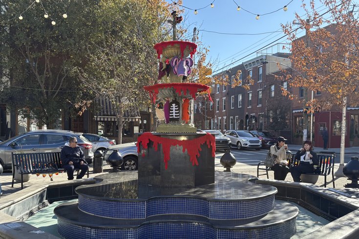 Halloween yarn bombing