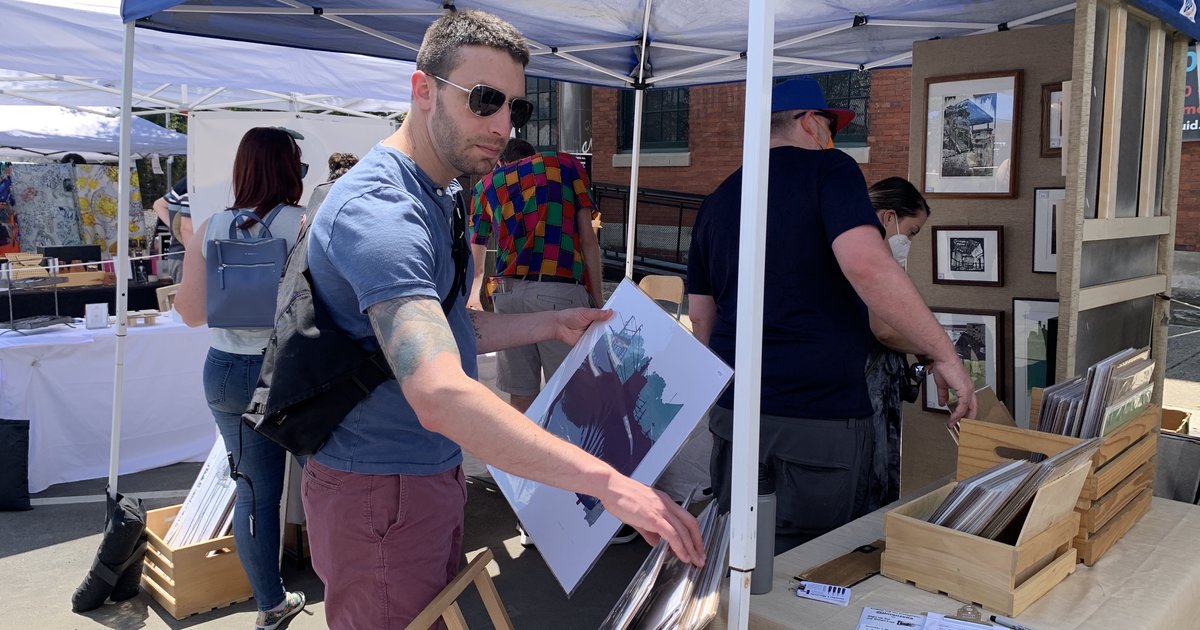 Philly's Art for the Cash Poor on Oct. 7 features locally produced artwork sold for less than $250 - Vimarsana News
