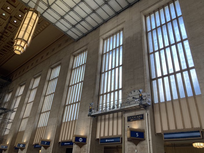 Station Walls Cleaning