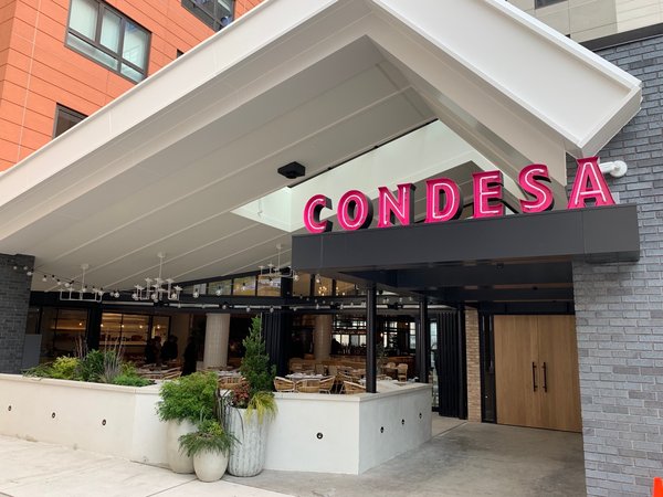 Condesa Pod Philly hotel