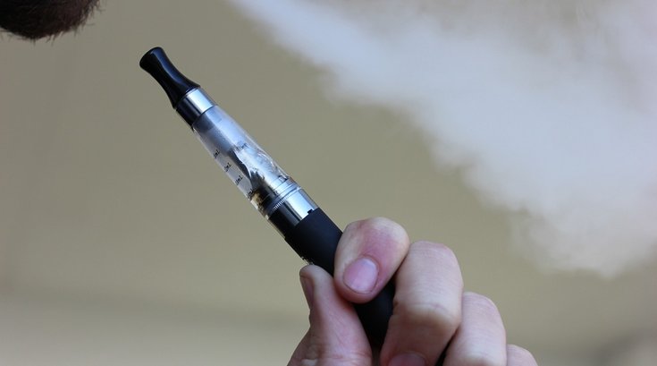 Electronic cigarettes and stroke risk