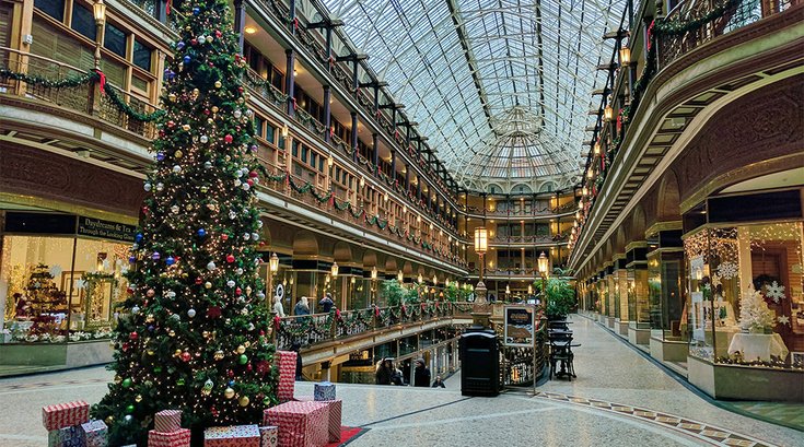 11222018_christmas_shopping_unsplash