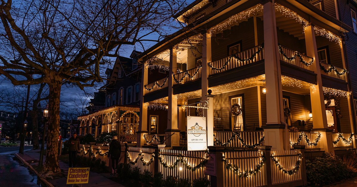 Travel + Leisure's '25 Best Christmas Towns in the USA' list includes ...