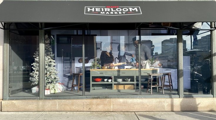 Giant Heirloom Closing