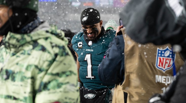 11925_EaglesRams_Jalen-Hurts-1266.jpg