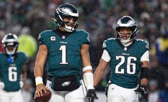 11925_EaglesRams_Jalen-Hurts-Saquon-Barkley-4018.jpg