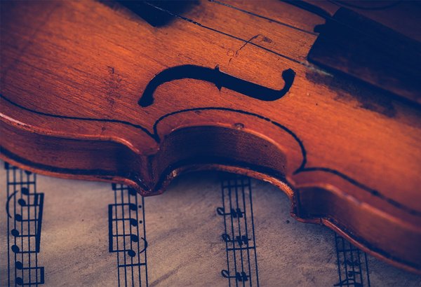 12122018_classical_music_Pexels