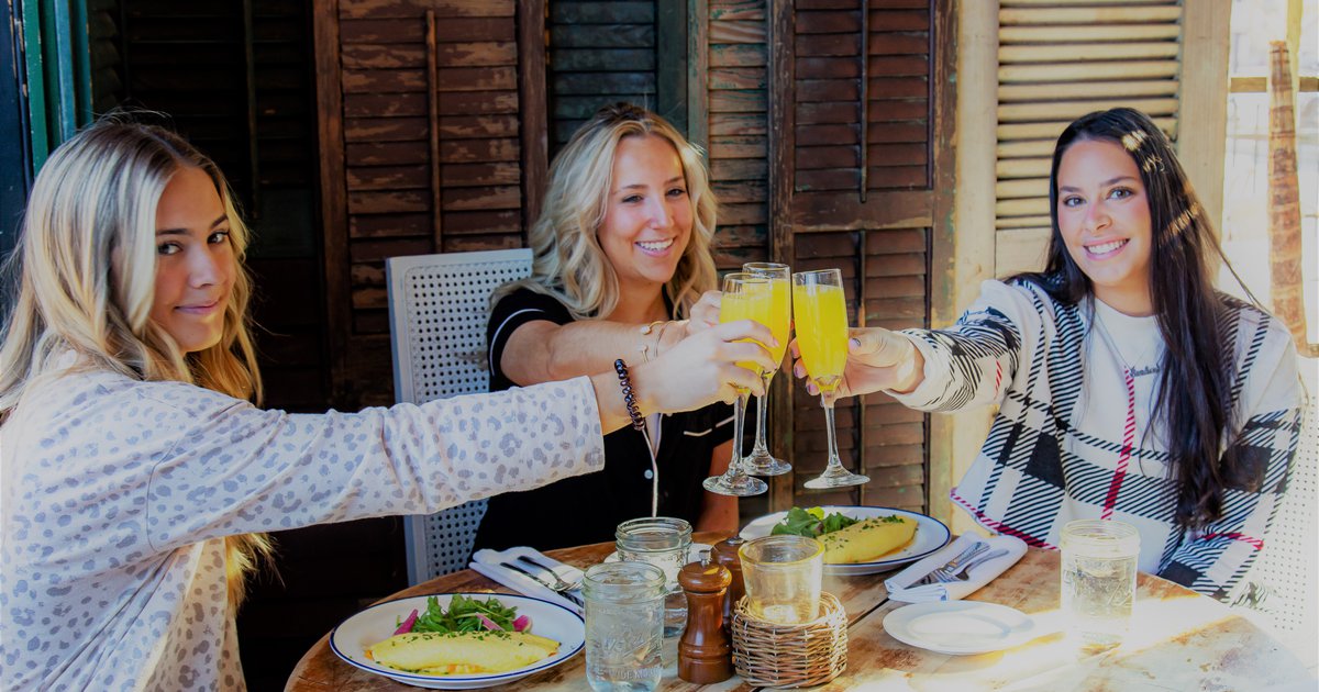 White Dog Cafe continues tradition of New Year's Day pajama brunch - Vimarsana News