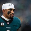 121524_EaglesSteelers_Jalen-Hurts-9630.jpg