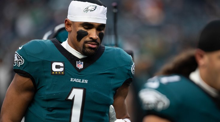 121524_EaglesSteelers_Jalen-Hurts-9619.jpg