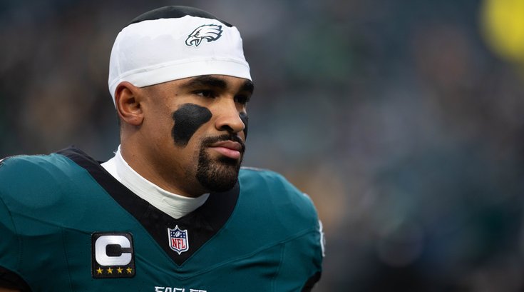 121524_EaglesSteelers_Jalen-Hurts-9630.jpg