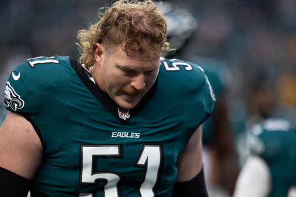 121524_EaglesSteelers_Cam-Jurgens-9650.jpg