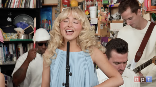 Sabrina Carpenter tiny desk