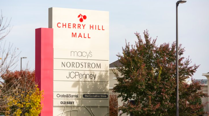 Cherry Hill Mall Xmas