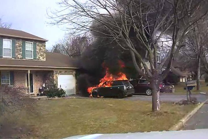 Lehigh Valley car fire