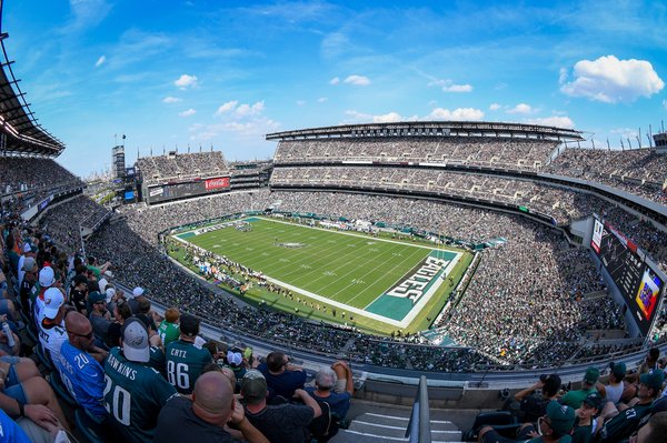 1290922_Eagles_Lions_stadium_Kate_Frese.jpg