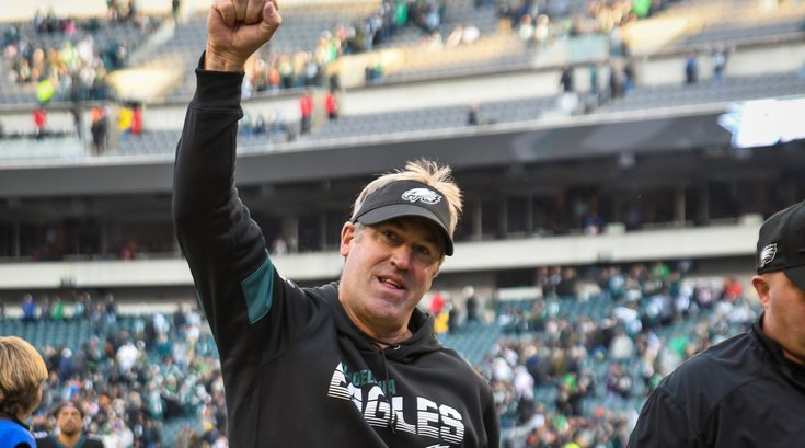 145_11032019_EaglesvsBears_Doug_Pederson_Celebrates_KateFrese.jpg