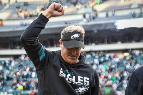 146_11032019_EaglesvsBears_Doug_Pederson_celebrates_KateFrese.jpg