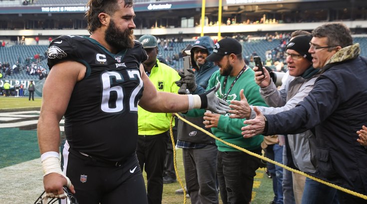 158_11032019_EaglesvsBears_Jason_Kelce_KateFrese.jpg