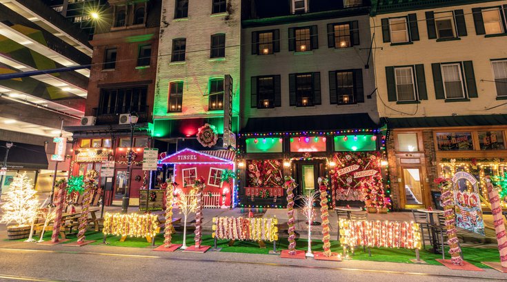 Tinsel outdoor seating in July