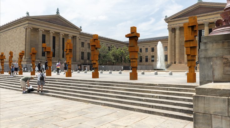 "STAND" by Antony Gormley at Philadelphia Museum of Art