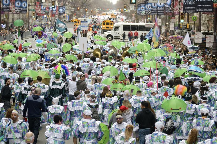 2019 Mummers Parade Froggy Carr 
