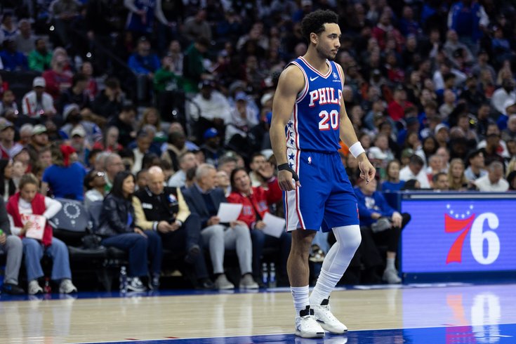 Jared-McCain-Sixers-staff_111125